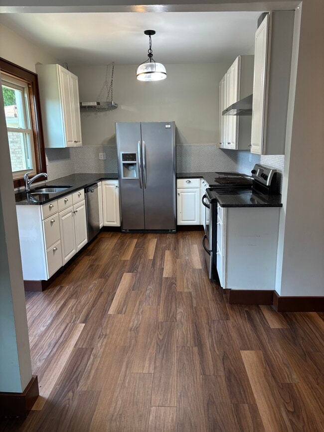 163 S 17th St, Unit 163