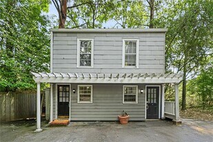 3635 Cantrell Rd NE in Atlanta, GA - Building Photo