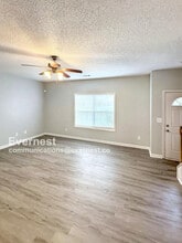 8619 Thomas Rd in Riverdale, GA - Building Photo - Building Photo