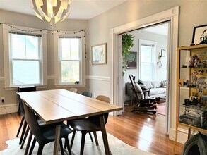 107 Oxford St in Cambridge, MA - Foto de edificio - Building Photo