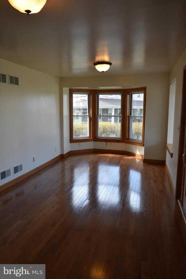 228 N Centre Ave-Unit -1 in Leesport, PA - Building Photo - Building Photo