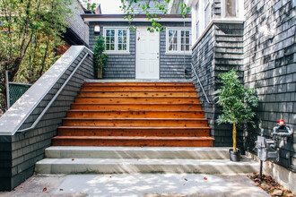 1770 La Loma in Berkeley, CA - Foto de edificio - Interior Photo