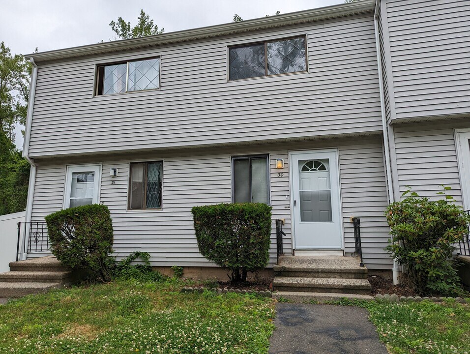 149 Canton St in West Haven, CT - Building Photo