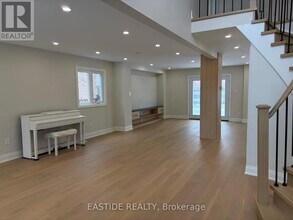 39 Coppard Ave in Markham, ON - Building Photo - Building Photo