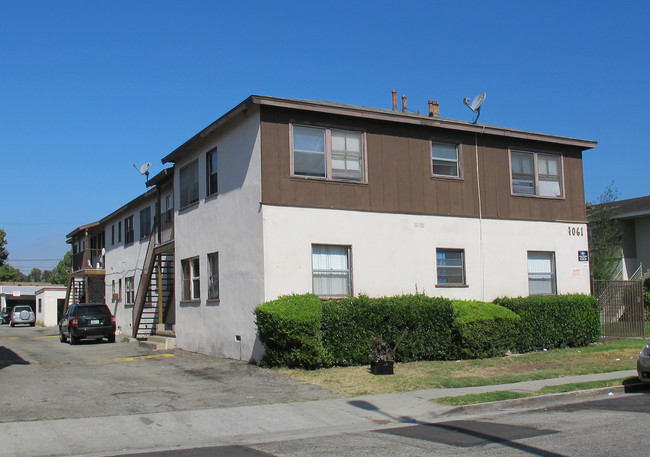 Wade Street Apartments in Los Angeles, CA - Foto de edificio - Building Photo