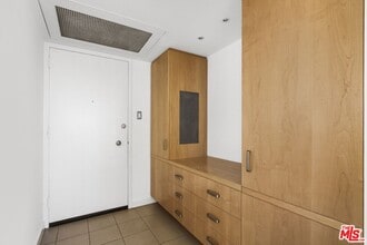 4411 Los Feliz Blvd in Los Angeles, CA - Foto de edificio - Building Photo