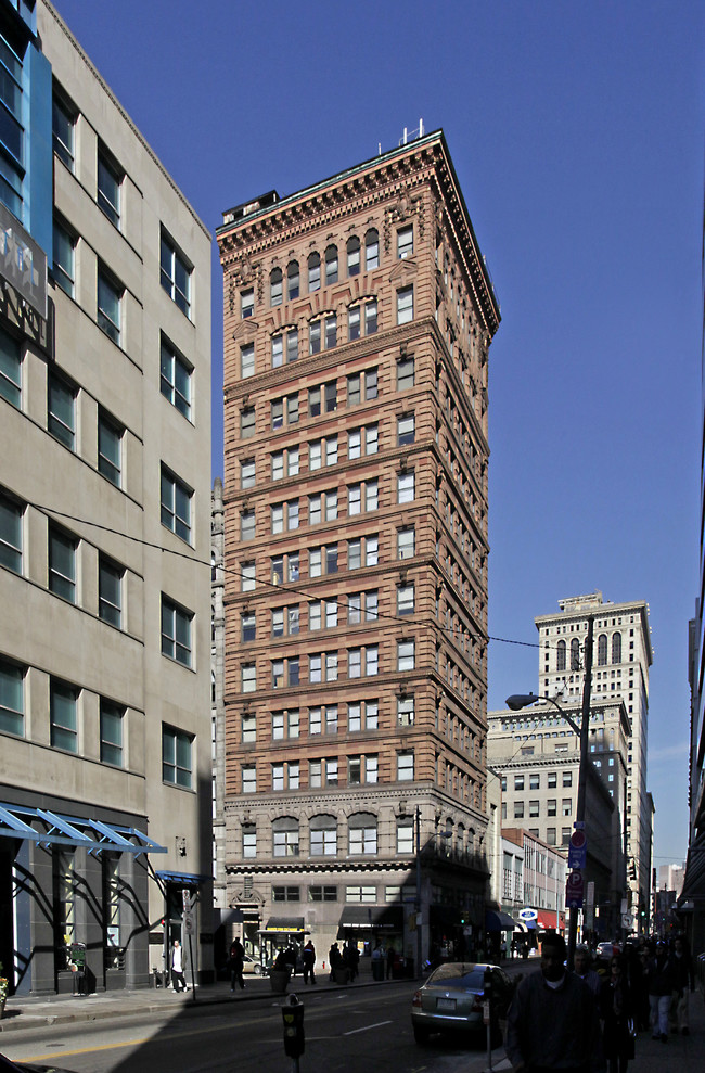 Standard Life Building in Pittsburgh, PA - Foto de edificio - Building Photo