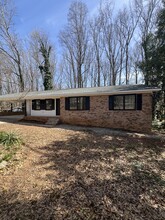 1050 Crooked Creek Rd in Watkinsville, GA - Building Photo - Building Photo