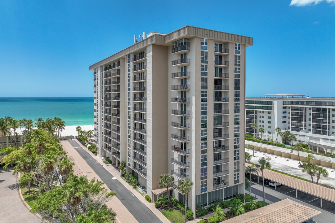 Lido Beach Club in Sarasota, FL - Foto de edificio