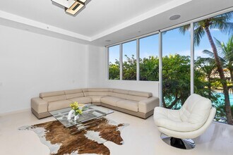 1000 S Ocean Blvd in Boca Raton, FL - Building Photo - Building Photo