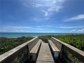 1501 NE Ocean Blvd in Stuart, FL - Building Photo