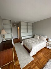 1711 Massachusetts Ave NW, Unit 607 in Washington, DC - Foto de edificio - Building Photo