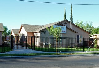 4070 E Butler Ave in Fresno, CA - Foto de edificio - Building Photo