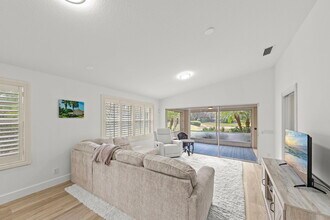 4748 San Carlo Ct in Naples, FL - Building Photo - Building Photo