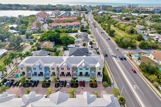 8901 Duval Lane in Sarasota, FL - Building Photo - Building Photo