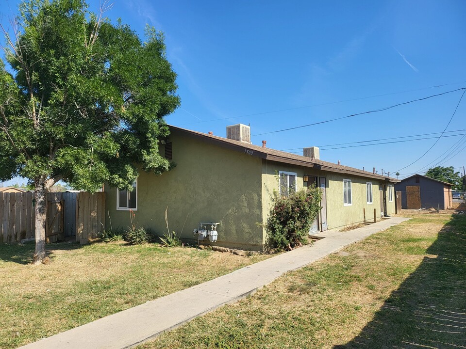 1500 Murdock St in Bakersfield, CA - Building Photo