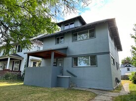 1328 Jefferson Ave SE