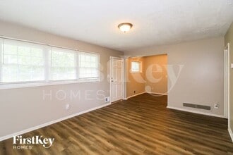 1836 Evans Dr SW in Atlanta, GA - Building Photo - Building Photo