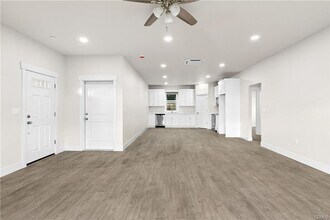 5589 Linrich Ln in Paradise, CA - Building Photo - Building Photo