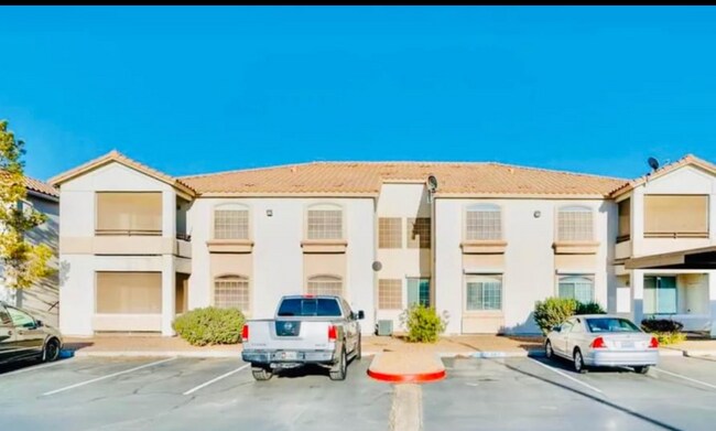 1405 S Nellis Blvd in Las Vegas, NV - Building Photo - Building Photo