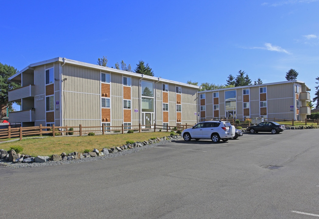 West Wing Manor Apartments in Everett, WA - Foto de edificio