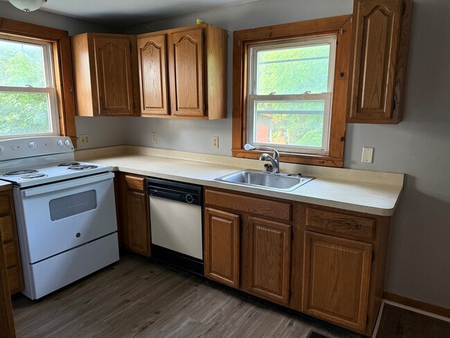 148 Hutchins St, Unit 1