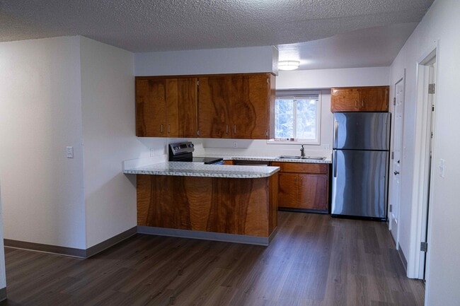 property at 1223 E 5th St
