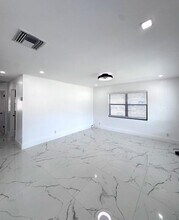 835 Andrew Redding Rd in Lantana, FL - Building Photo - Building Photo