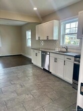 1026 Glen Cove Ave in Glen Head, NY - Building Photo - Building Photo