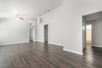 1734 Talon Ave in Henderson, NV - Building Photo - Building Photo