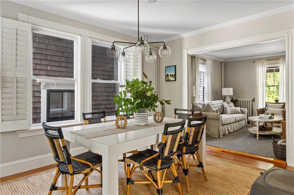 21 John St in Newport, RI - Building Photo