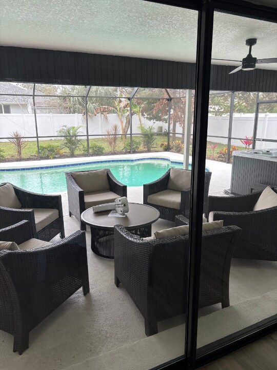 1 Folcroft Ln in Palm Coast, FL - Building Photo