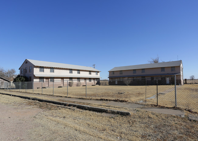 7719 19th St in Lubbock, TX - Foto de edificio - Building Photo