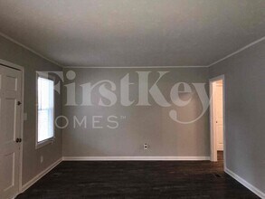 844 Toliver St NE in Marietta, GA - Building Photo - Building Photo
