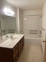 934-934 Iowa Ave in Wisconsin Dells, WI - Building Photo