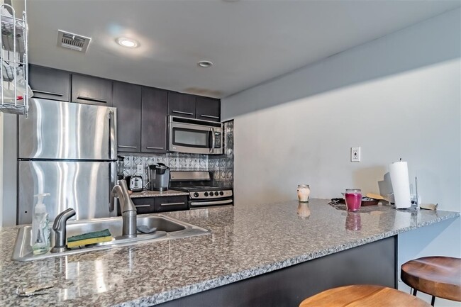 308 Monroe St in Hoboken, NJ - Building Photo - Building Photo