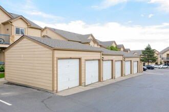 Reserve at Castle Highland in Castle Rock, CO - Foto de edificio - Building Photo