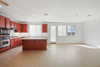 12209 Saxon Dr in Rancho Cucamonga, CA - Building Photo - Building Photo