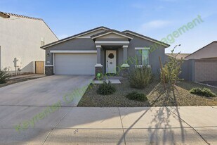 1917 E Lariat Ave in Queen Creek, AZ - Building Photo