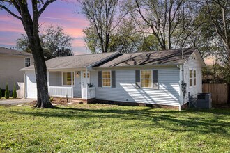 209 Nowlin Dr in Columbia, TN - Building Photo - Building Photo