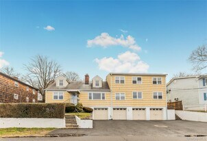 26 Fairview Ave in White Plains, NY - Building Photo