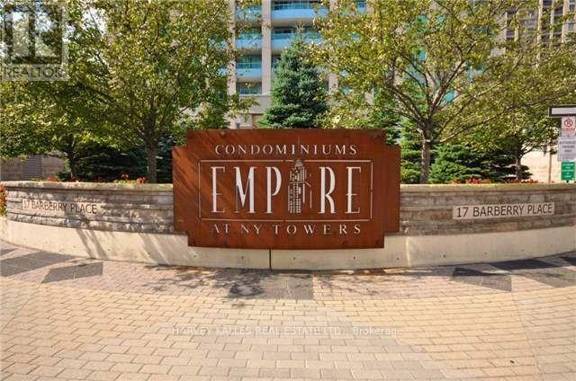 17 Barberry Pl in Toronto, ON - Building Photo