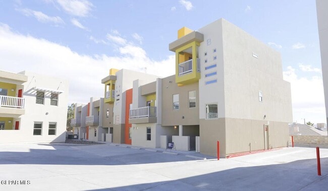 410 Thorn Ave in El Paso, TX - Building Photo - Building Photo