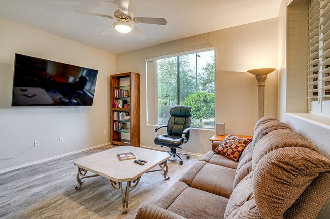 19326 N Tallowood Way in Surprise, AZ - Building Photo - Building Photo