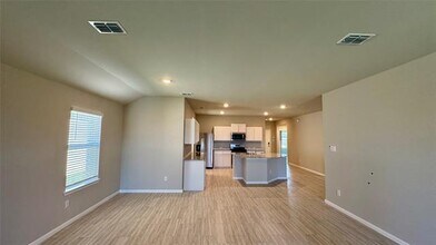 1517 Cansler Dr in Krum, TX - Building Photo - Building Photo