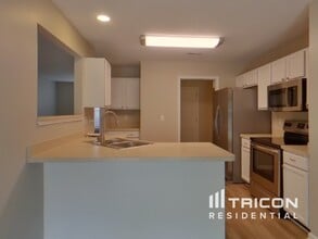 108 Lauren Wood Cir in Taylors, SC - Building Photo - Building Photo