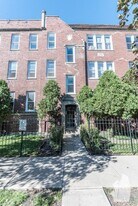 3000 N Whipple St in Chicago, IL - Building Photo