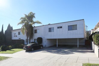 The sun dial palms in Los Angeles, CA - Foto de edificio - Building Photo