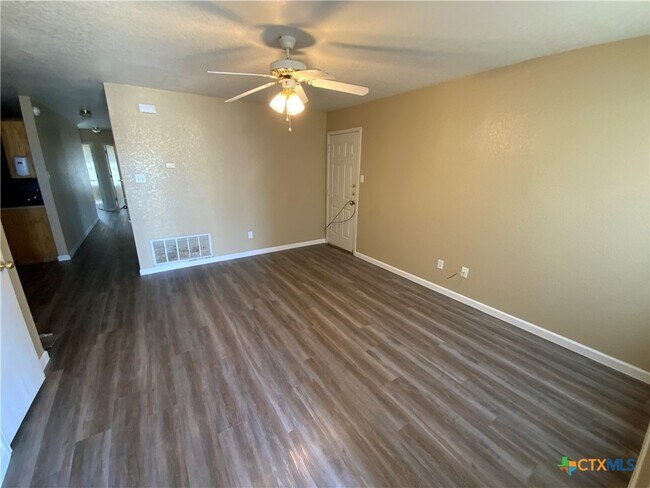 2602 Edgefield St in Killeen, TX - Building Photo - Building Photo