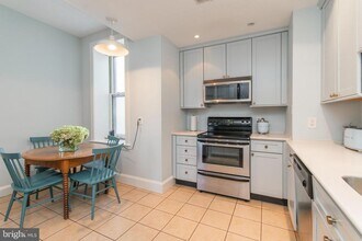 1731 Wallace St in Philadelphia, PA - Building Photo - Building Photo